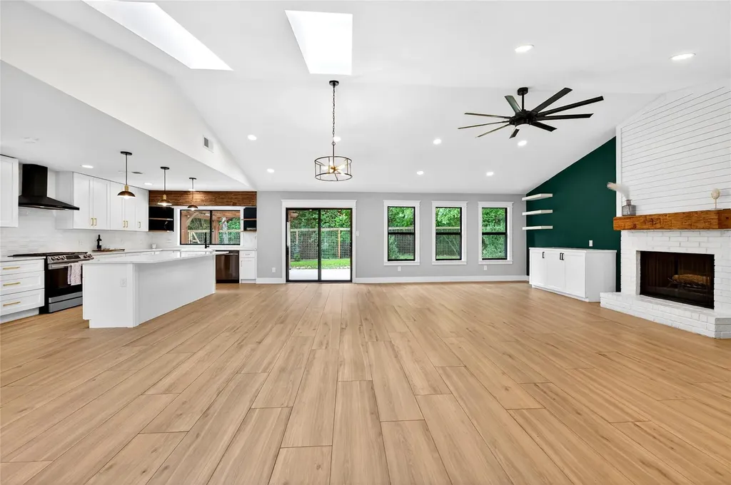 6703 Danwood Drive Austin TX 78759