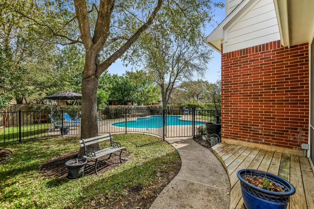 2720 Loyaga Drive Round Rock TX 78681