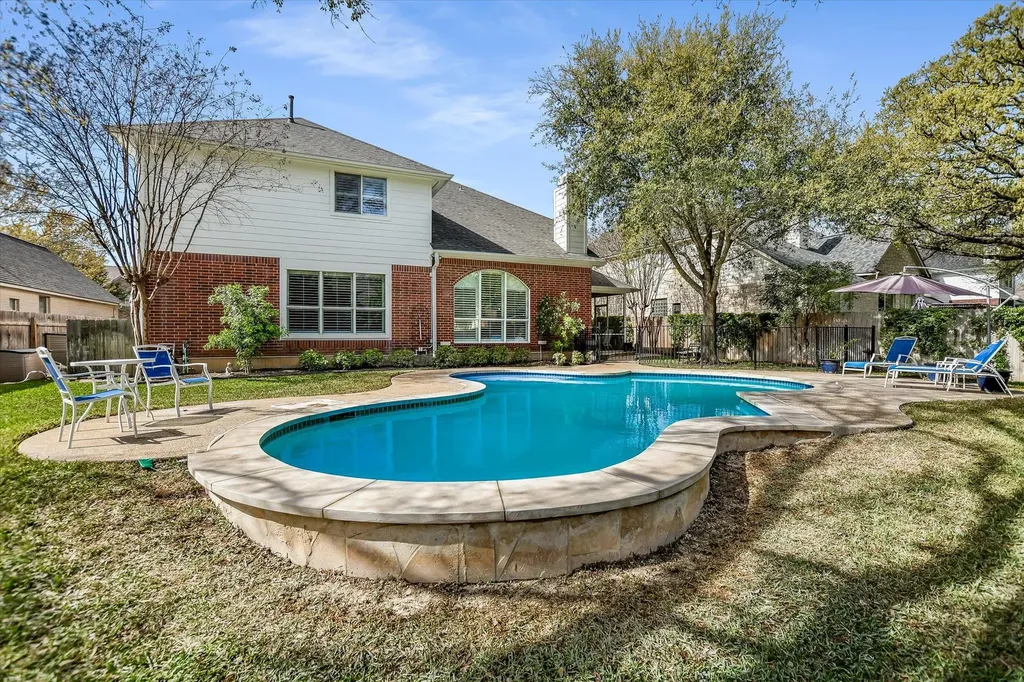 2720 Loyaga Drive Round Rock TX 78681