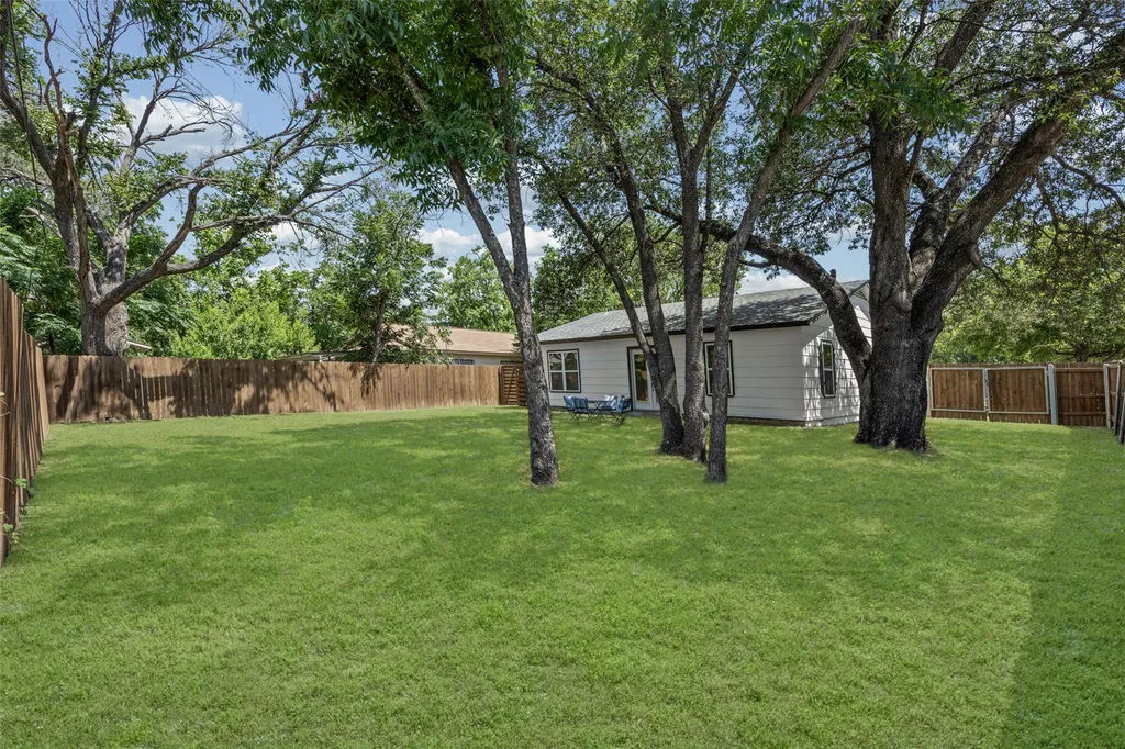 6211 Palm Circle Austin TX 78741