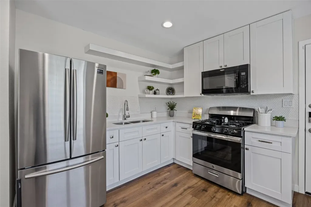 6211 Palm Circle Austin TX 78741