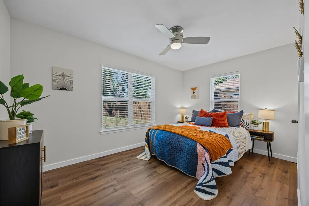 6211 Palm Circle Austin TX 78741