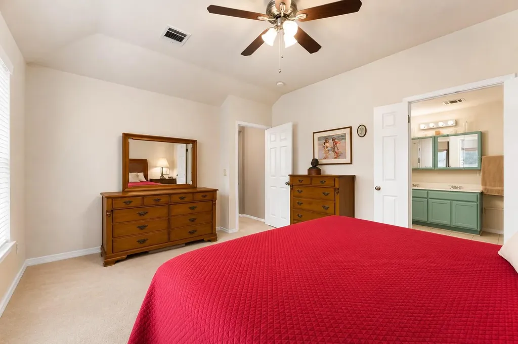 810 Hilltop Drive Leander TX 78641
