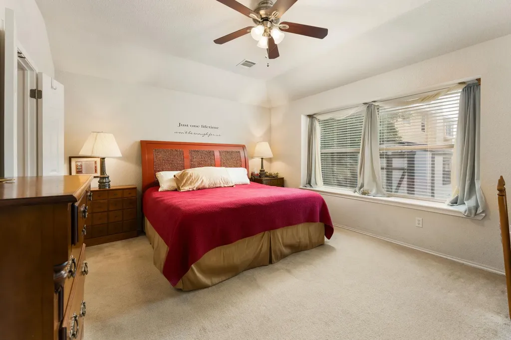 810 Hilltop Drive Leander TX 78641