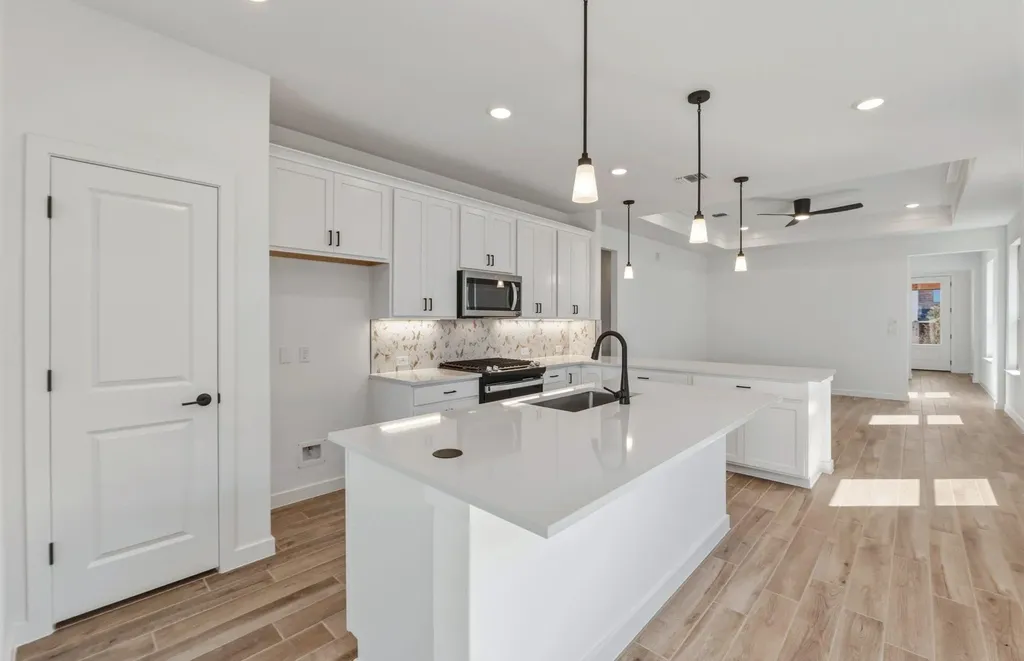 1832 Spring Mountain Cove Georgetown TX 78628