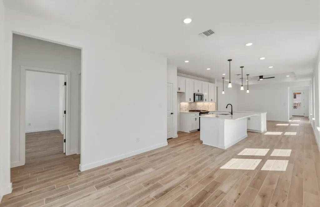1832 Spring Mountain Cove Georgetown TX 78628