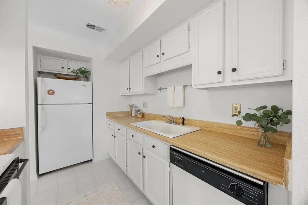 4159 Steck Avenue Austin TX 78759