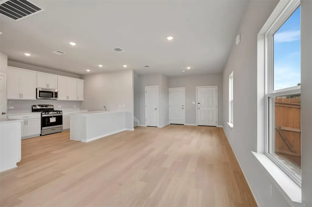 479 Bishop Wood Road Dripping Springs TX 78620