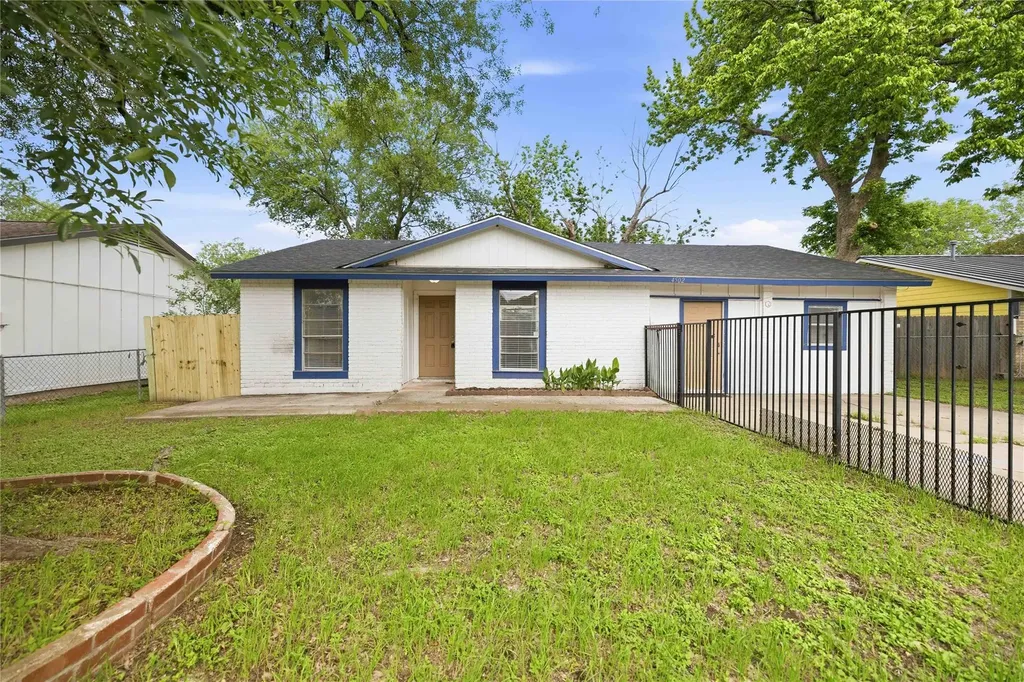 4502 Turnstone Drive Austin TX 78744
