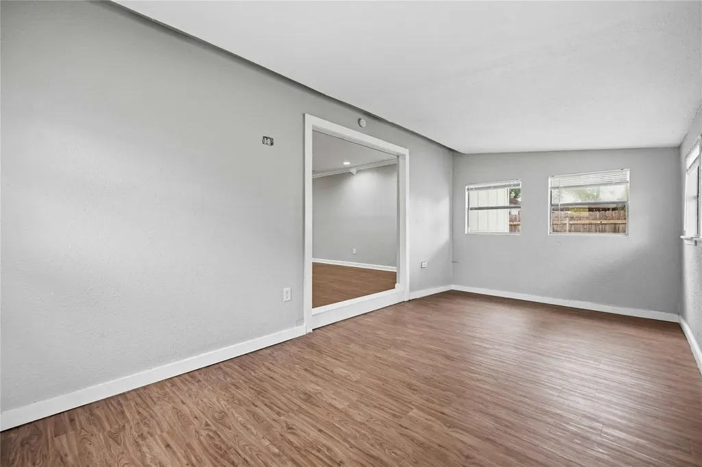 4502 Turnstone Drive Austin TX 78744