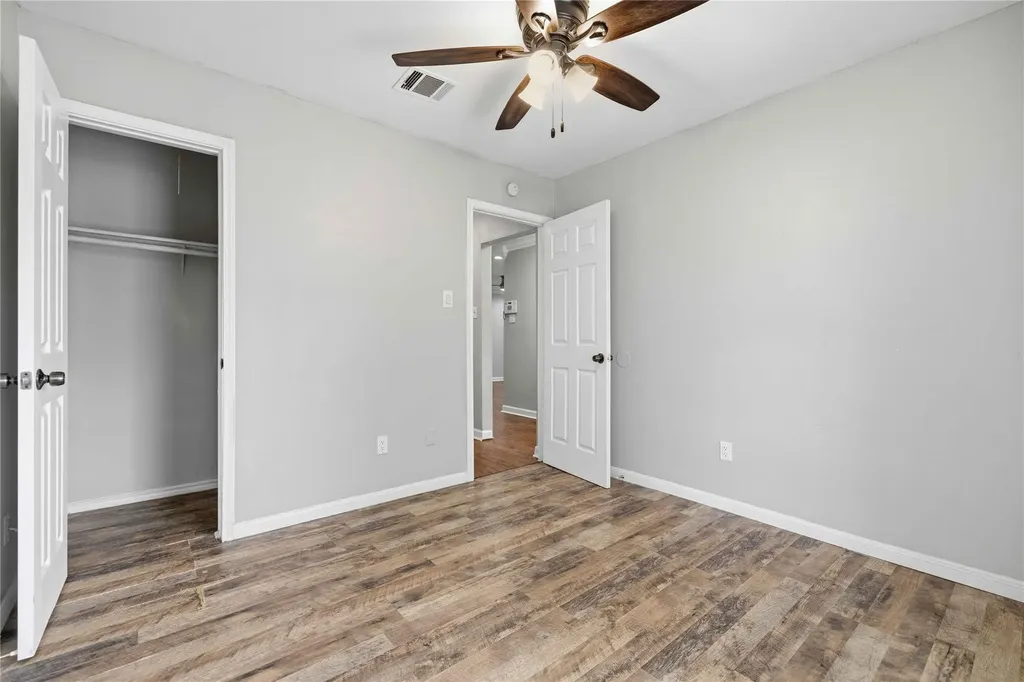 4502 Turnstone Drive Austin TX 78744