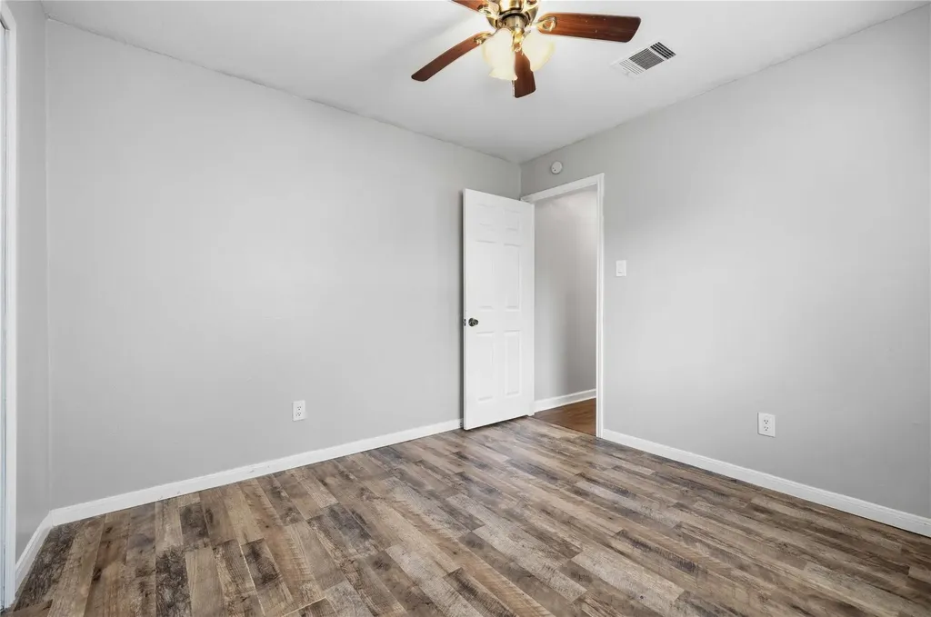 4502 Turnstone Drive Austin TX 78744