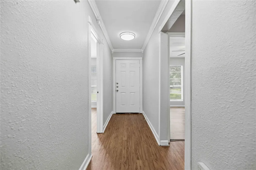 4502 Turnstone Drive Austin TX 78744