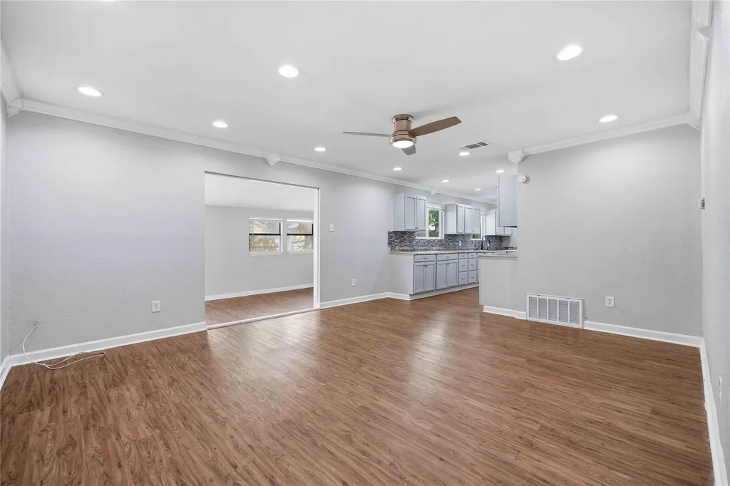 4502 Turnstone Drive Austin TX 78744