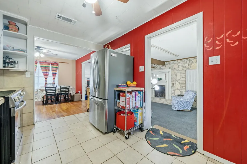 914 6th Street Blanco TX 78606