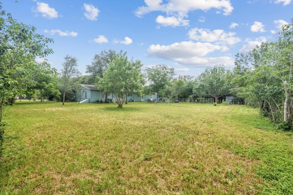 914 6th Street Blanco TX 78606
