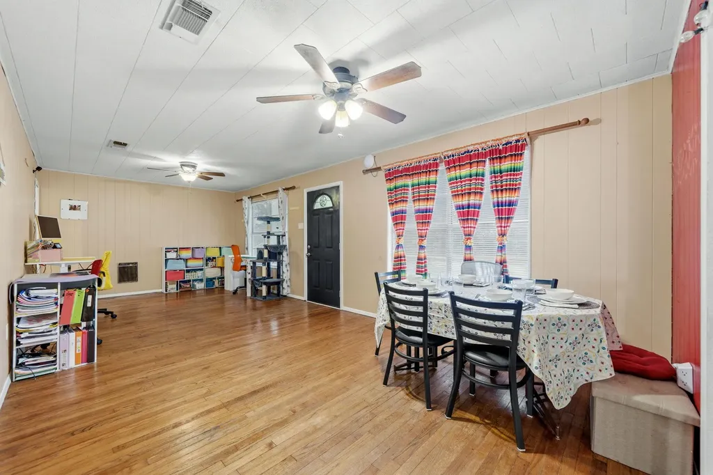 914 6th Street Blanco TX 78606