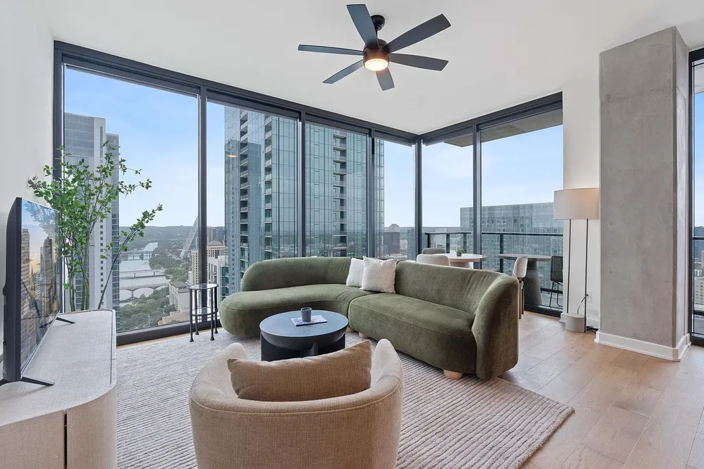 84 East Avenue Austin TX 78701
