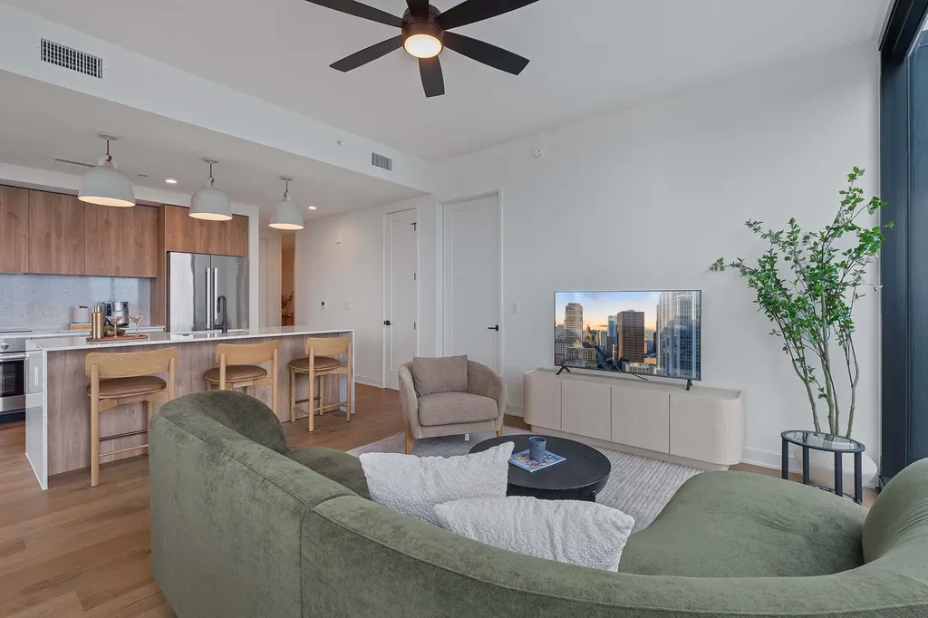 84 East Avenue Austin TX 78701