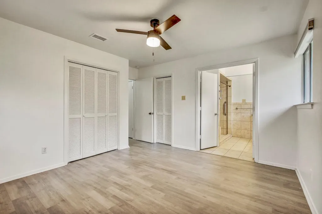 9913 Oak Hollow Drive Austin TX 78758