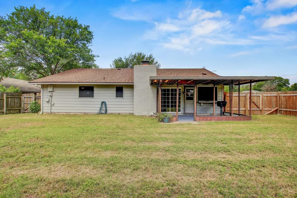 9913 Oak Hollow Drive Austin TX 78758