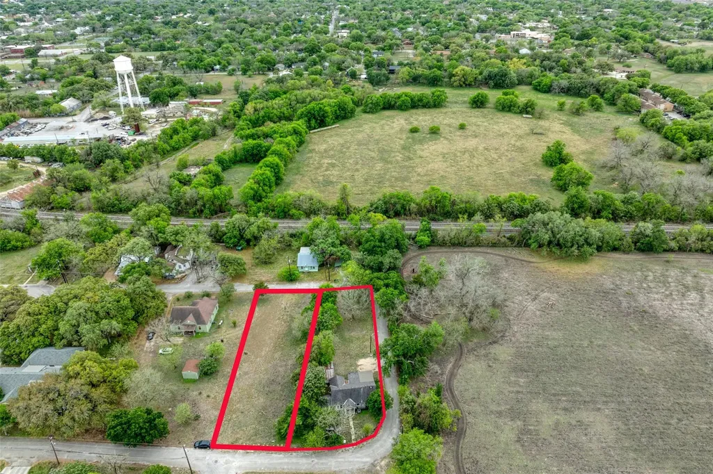 1002 Proctor Street Lockhart TX 78644