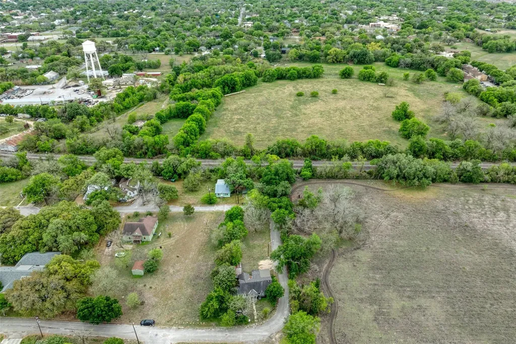 1002 Proctor Street Lockhart TX 78644