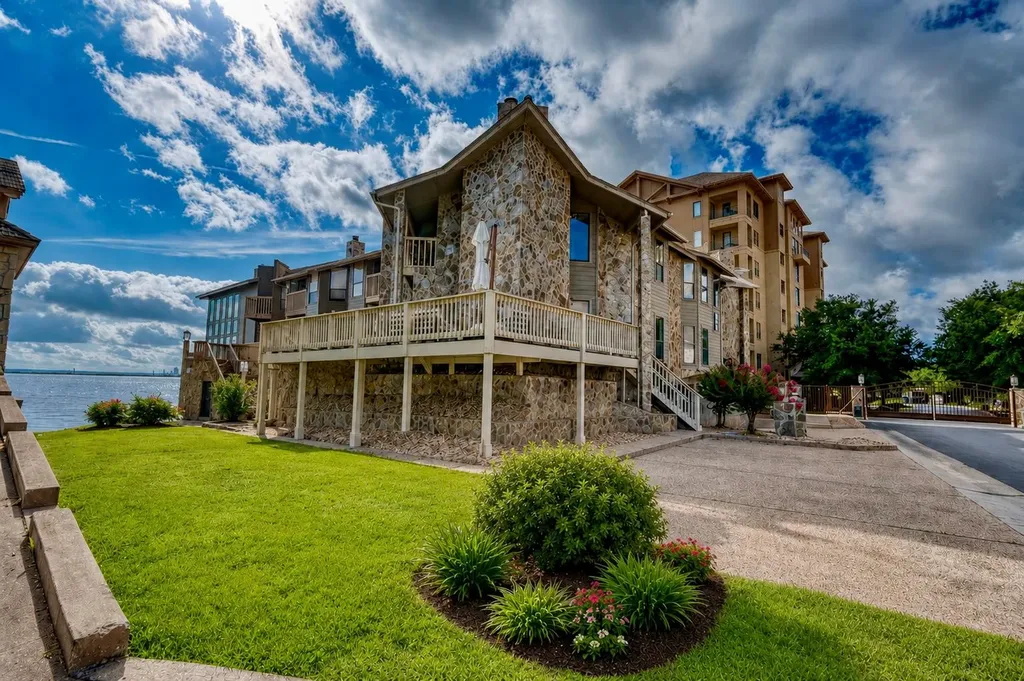 1101 The Cape Road Horseshoe Bay TX 78657