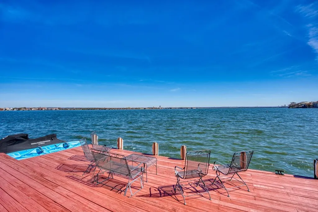 1101 The Cape Road Horseshoe Bay TX 78657