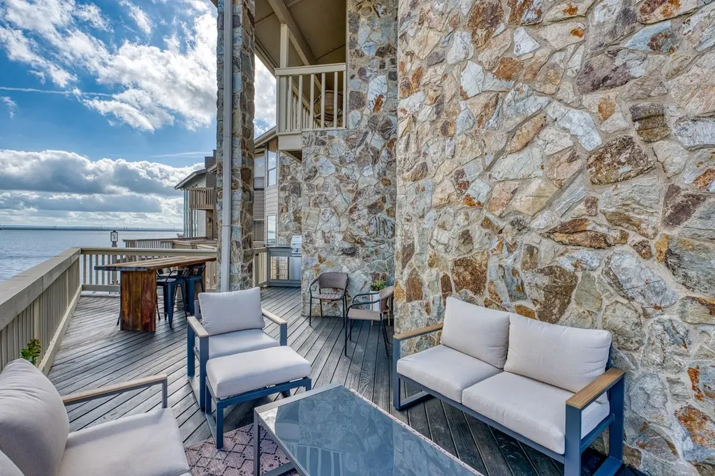 1101 The Cape Road Horseshoe Bay TX 78657