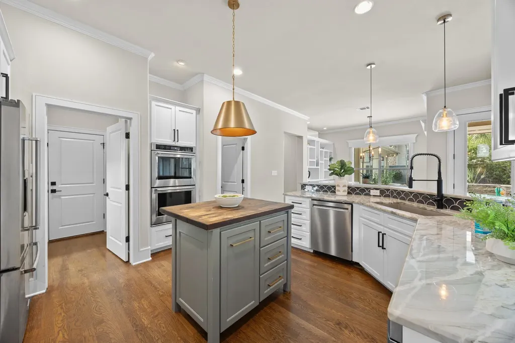 3302 Big Bend Drive Austin TX 78731