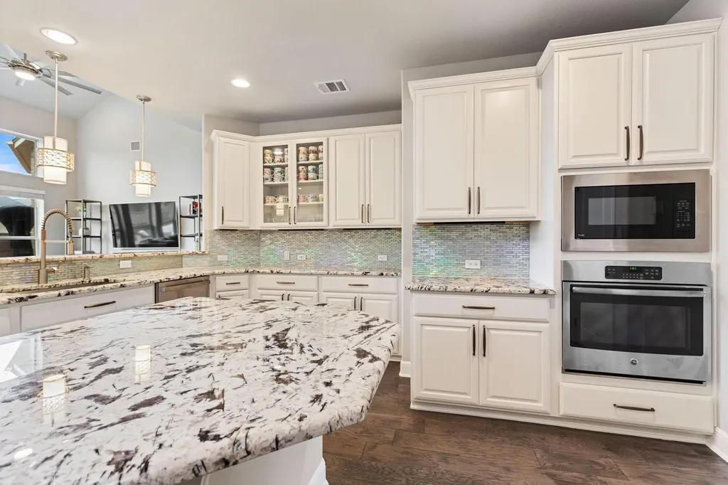 3028 Silvergrass Cove Leander TX 78641