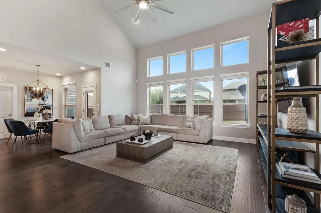 3028 Silvergrass Cove Leander TX 78641