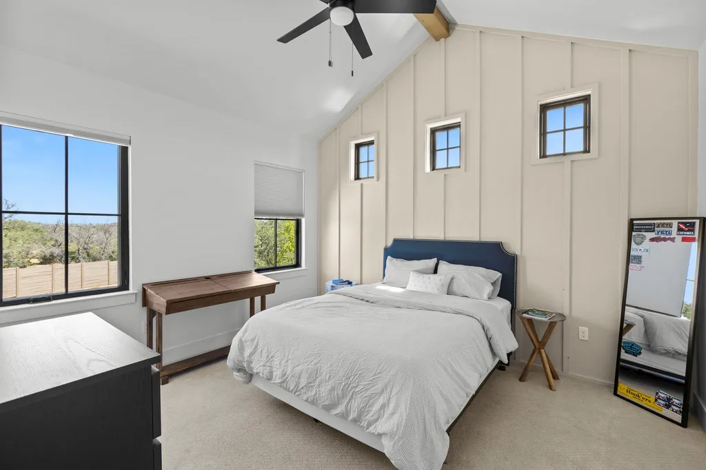 1408 Likeness Road Spicewood TX 78669