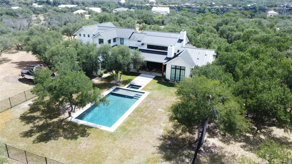1408 Likeness Road Spicewood TX 78669