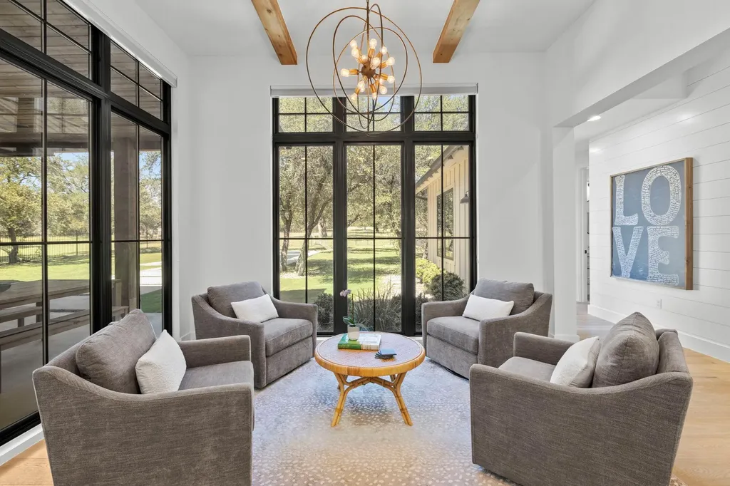 1408 Likeness Road Spicewood TX 78669