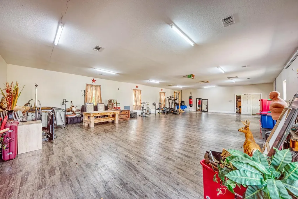 15611 Giese Lane Manor TX 78653