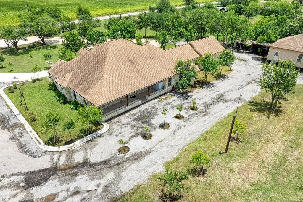 15611 Giese Lane Manor TX 78653