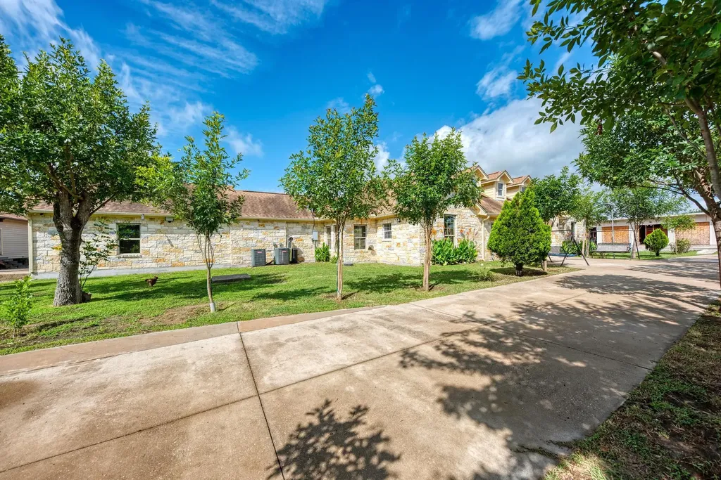 15611 Giese Lane Manor TX 78653