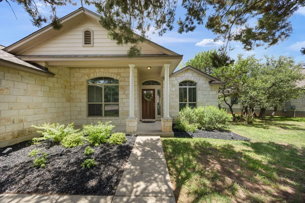 17711 Linkhill Drive Dripping Springs TX 78620