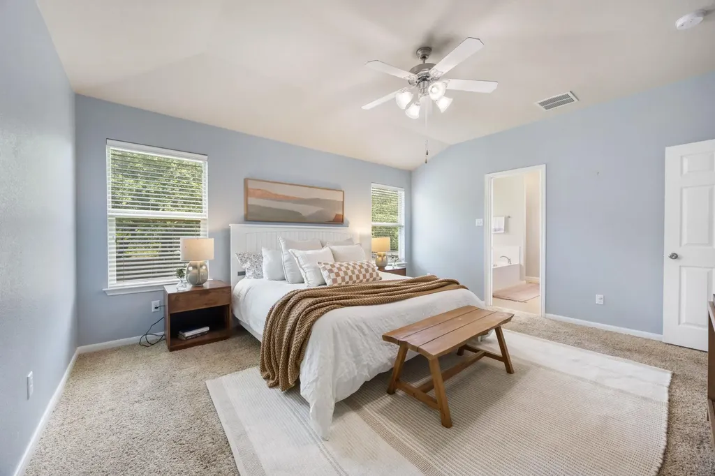 17711 Linkhill Drive Dripping Springs TX 78620