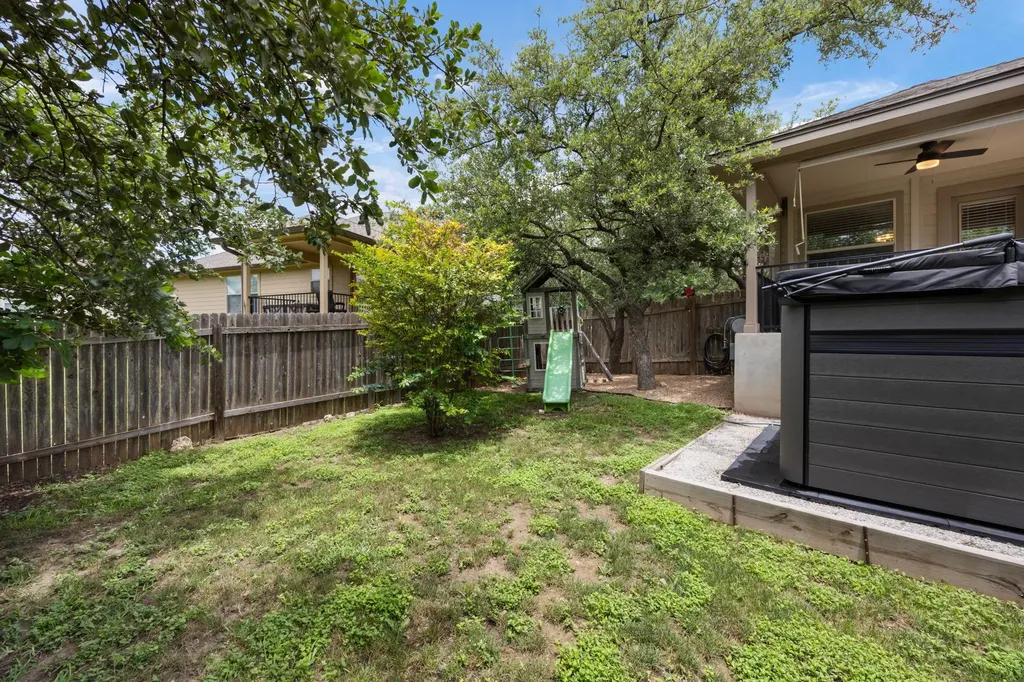 17711 Linkhill Drive Dripping Springs TX 78620