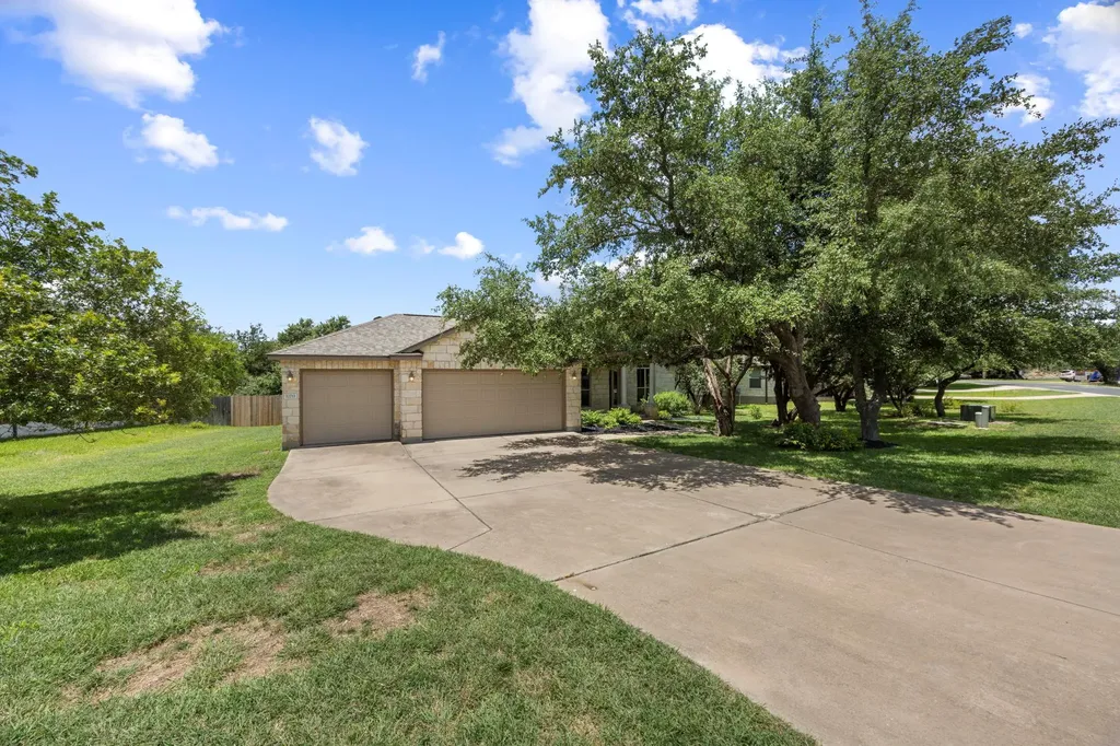 17711 Linkhill Drive Dripping Springs TX 78620