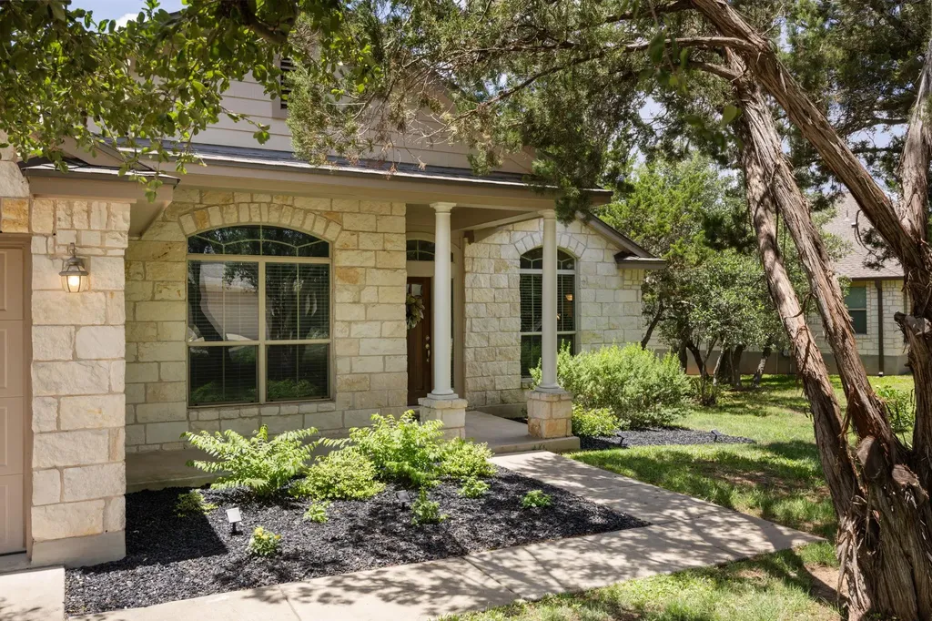 17711 Linkhill Drive Dripping Springs TX 78620