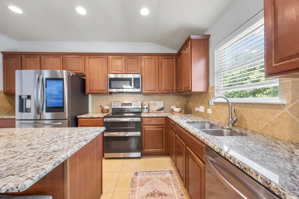 17711 Linkhill Drive Dripping Springs TX 78620