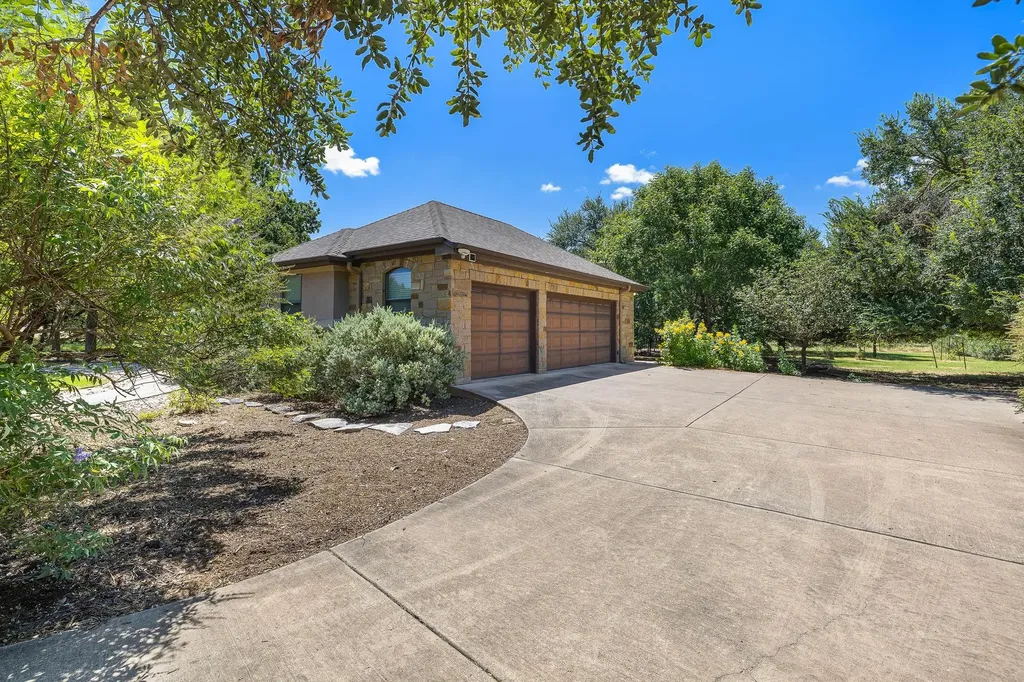 165 Silverado Drive Georgetown TX 78633