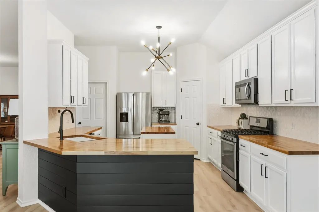 9003 Mountain Mist Lane Round Rock TX 78681