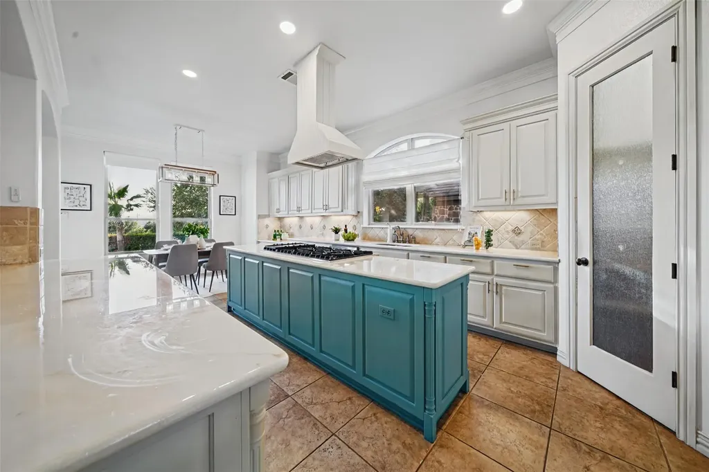 4100 Sugarloaf Drive Austin TX 78738