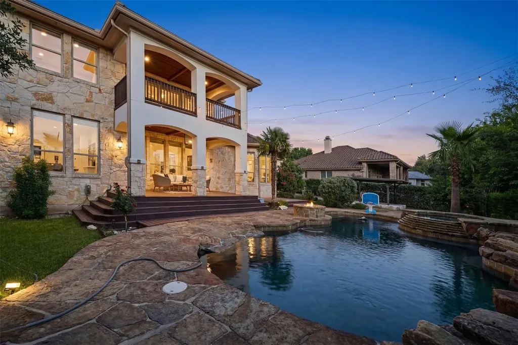 4100 Sugarloaf Drive Austin TX 78738