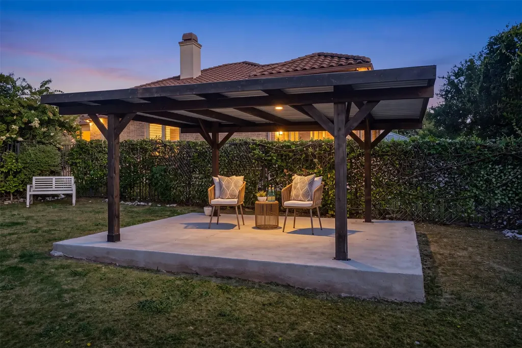 4100 Sugarloaf Drive Austin TX 78738